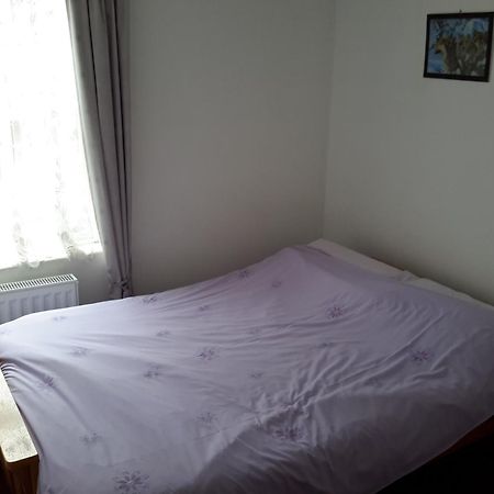 Lupine Cottage Вітбі Екстер'єр фото